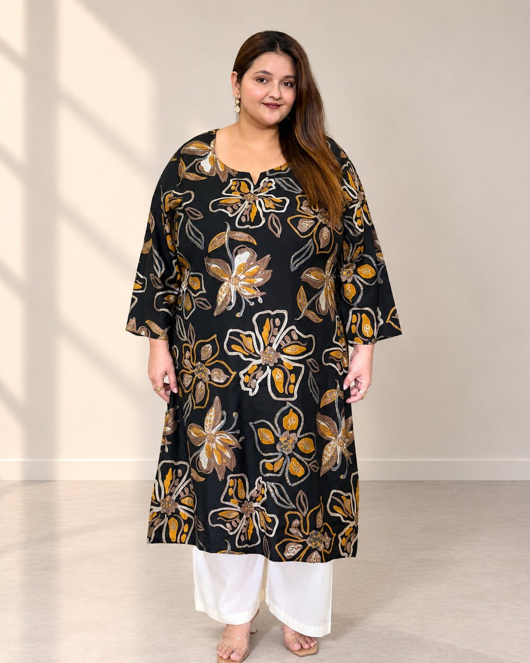 Sona Floral Noir Kurti