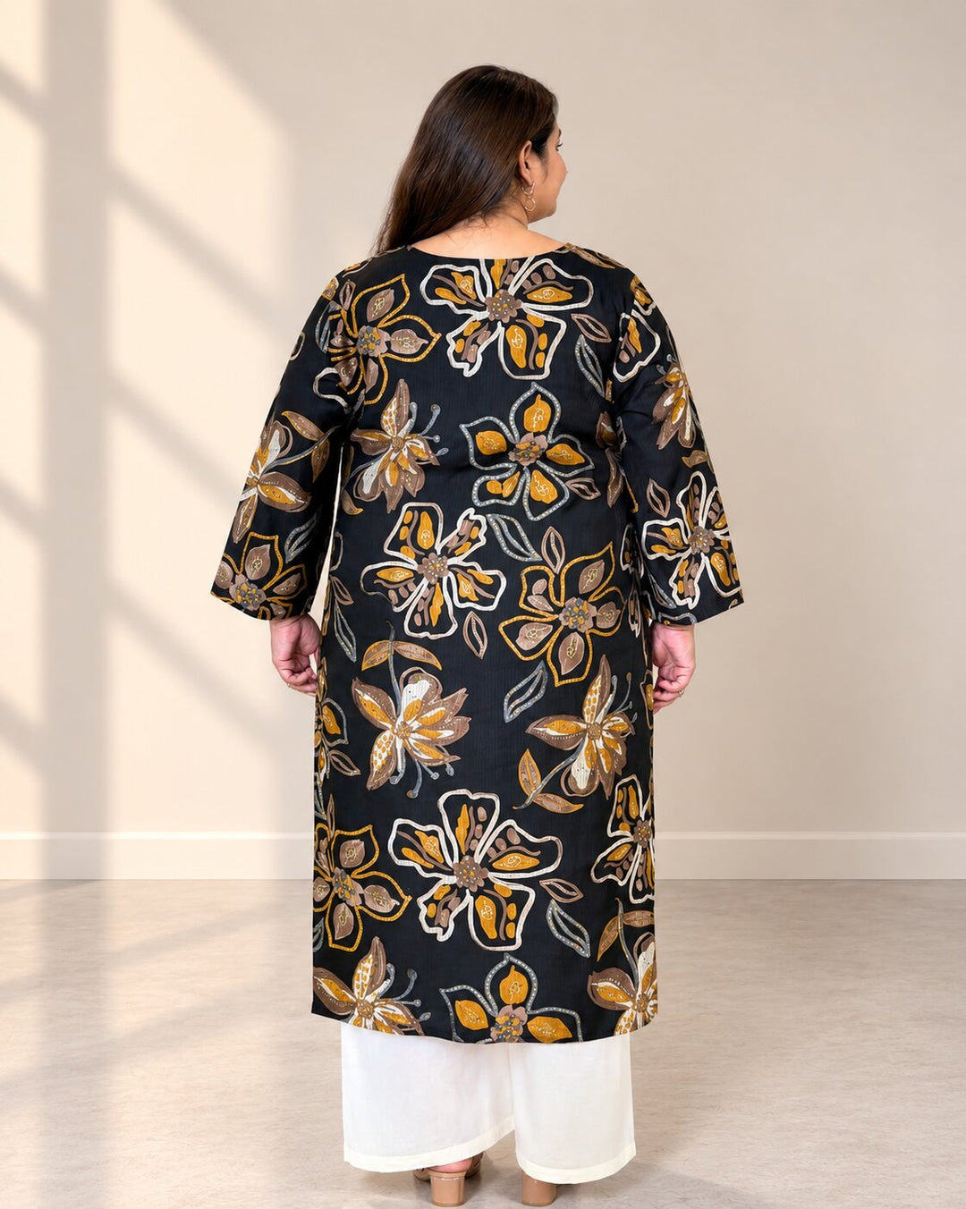 Sona Floral Noir Kurti