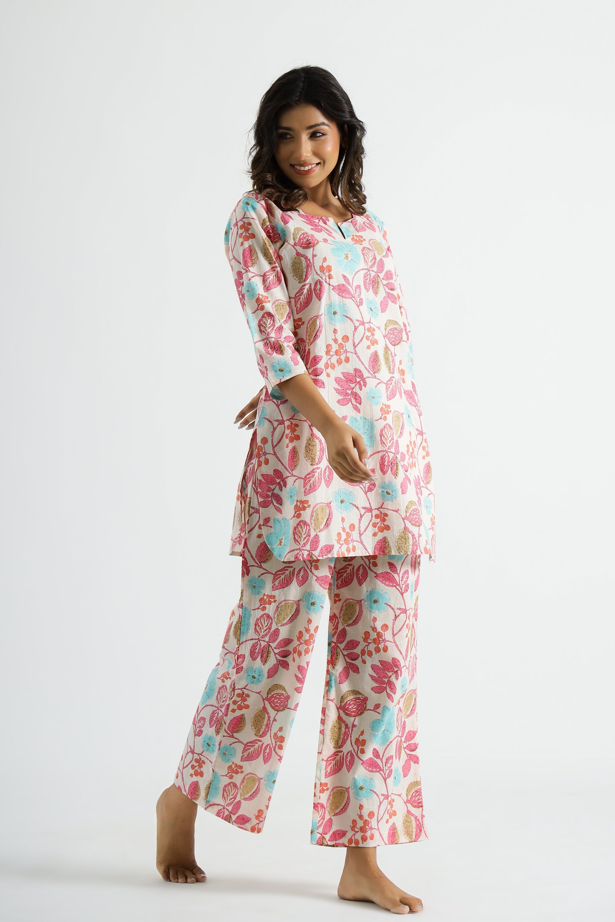 Floral pyjamas online womens