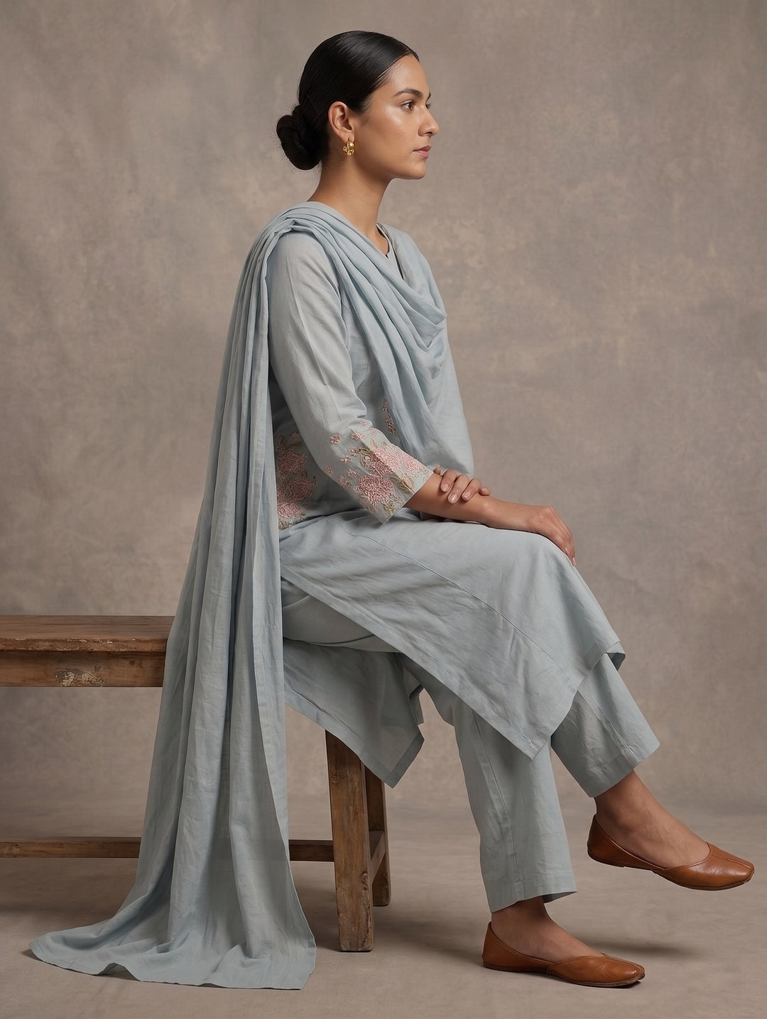 Mehfil Embroidered Kurta Kurta Set