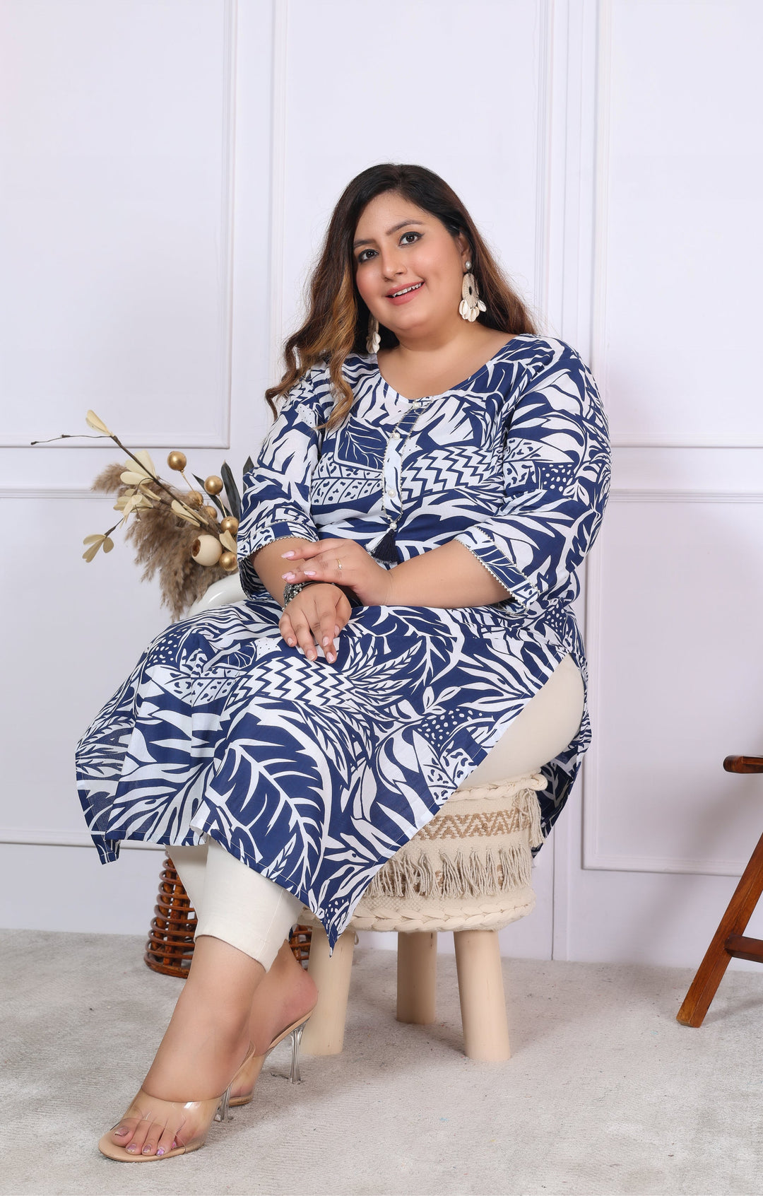Women Printed Cotton Straight Kurta (B01-Blue)