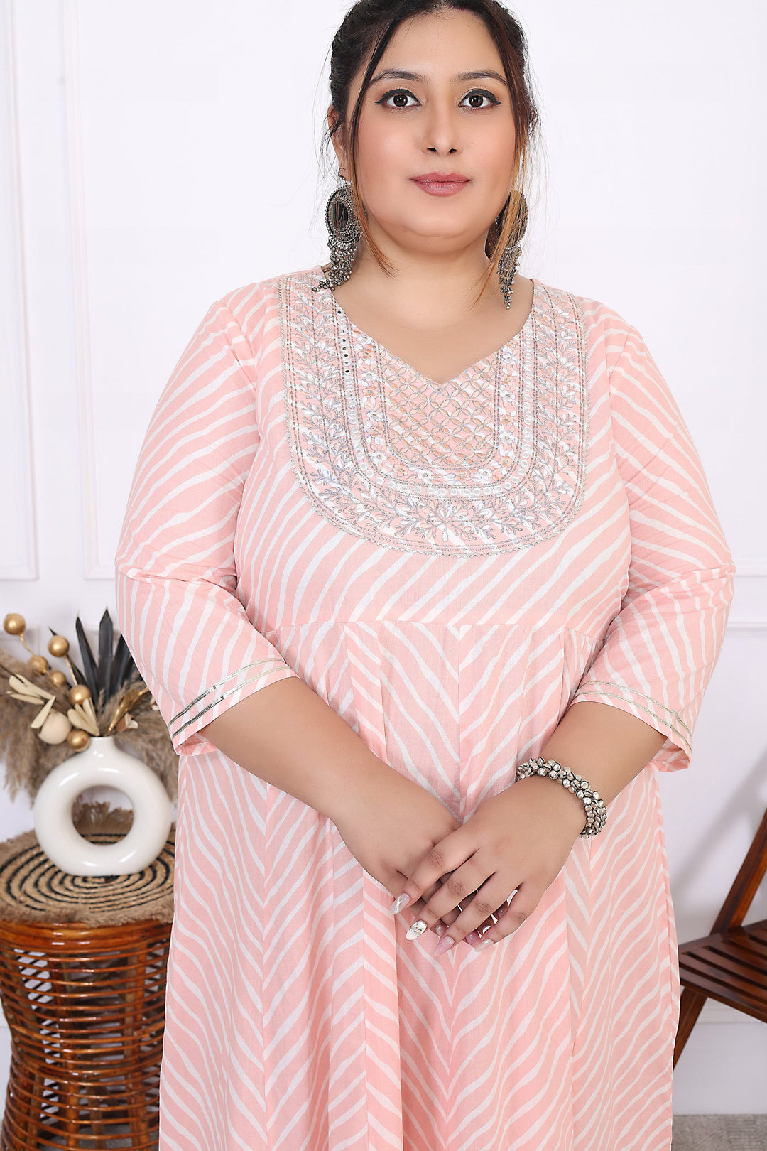 Plus Size Pink Cotton Leheriya Print Embroidered Long Kurta (B16-Pink)