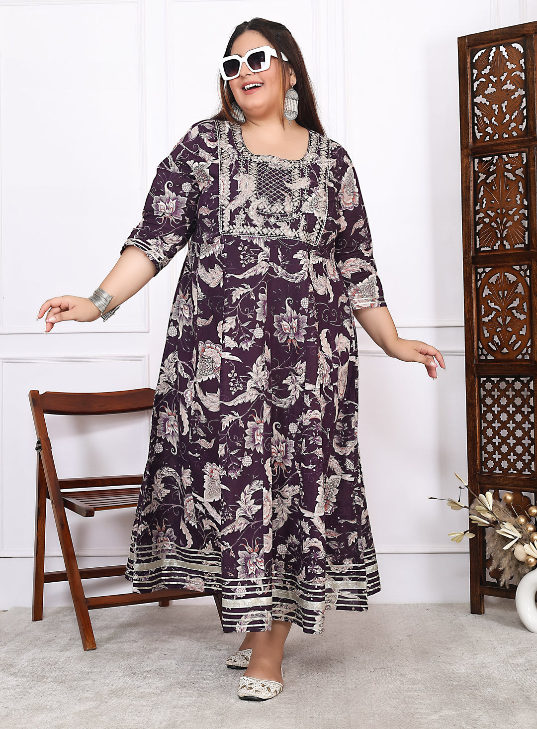 Plus Size Brown Cotton Floral Print Embroidered Long Kurta (B18-Brown)