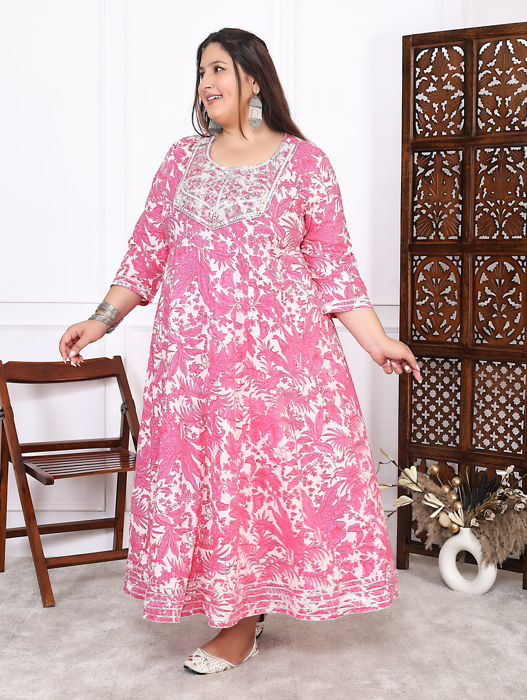 Plus Size Pink Cotton Floral Print Embroidered Long Kurta (B20-Pink)