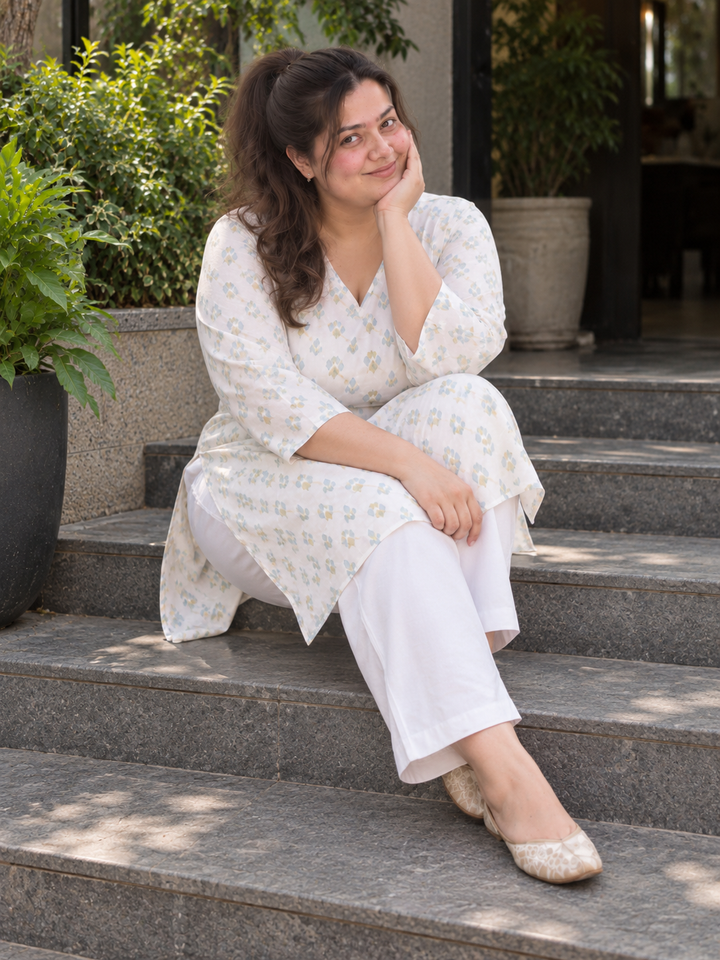 Zari Buti Kurti