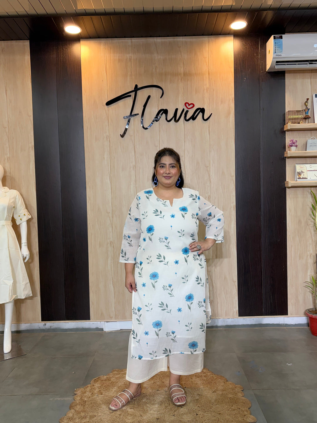 Elara Bloom Kurta Pant Set