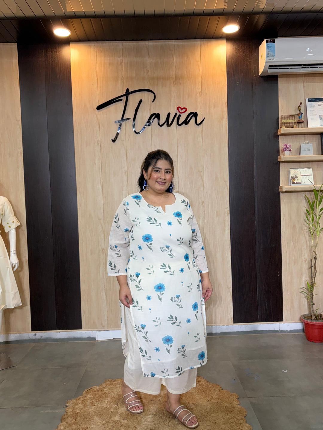 Elara Bloom Kurta Pant Set
