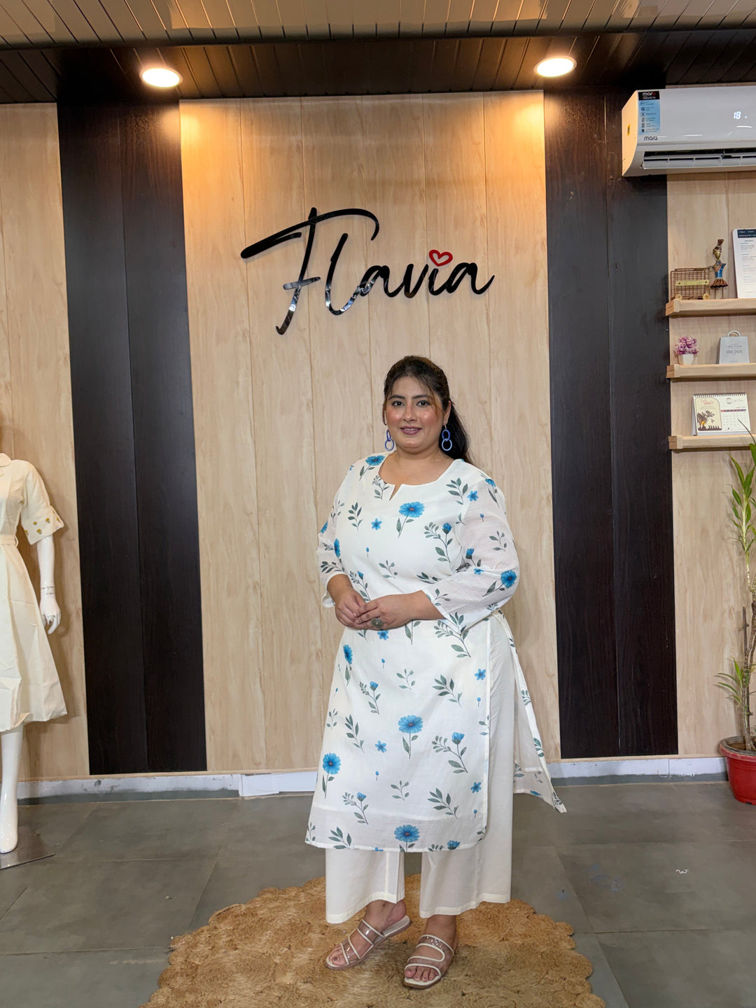 Elara Bloom Kurta Pant Set