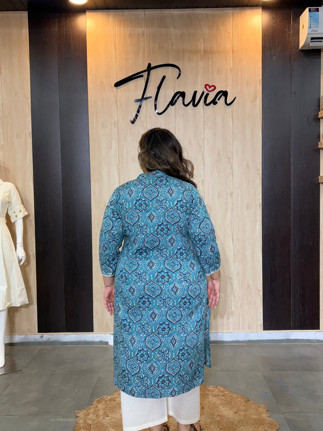 Vyanika Kurti
