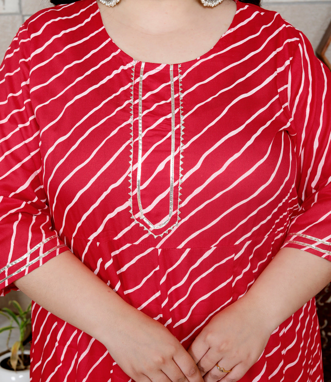 Plus Size Red Cotton Blend Lahariya Print Gown (B29-Red)