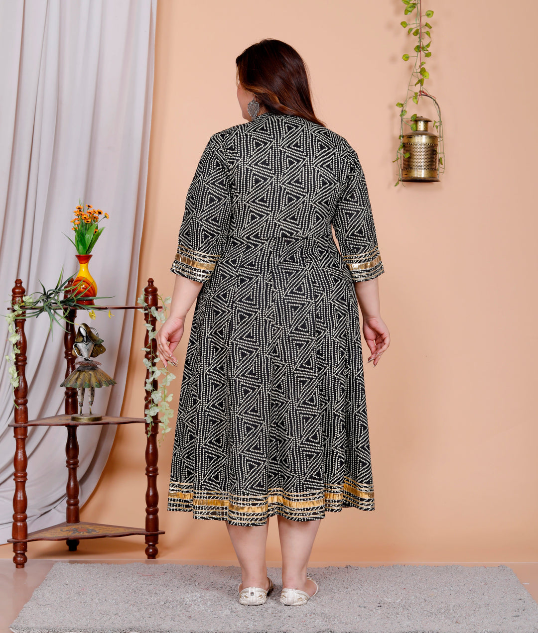 Plus Size Black Cotton Blend Bandhani Print Gown (B31-Black)