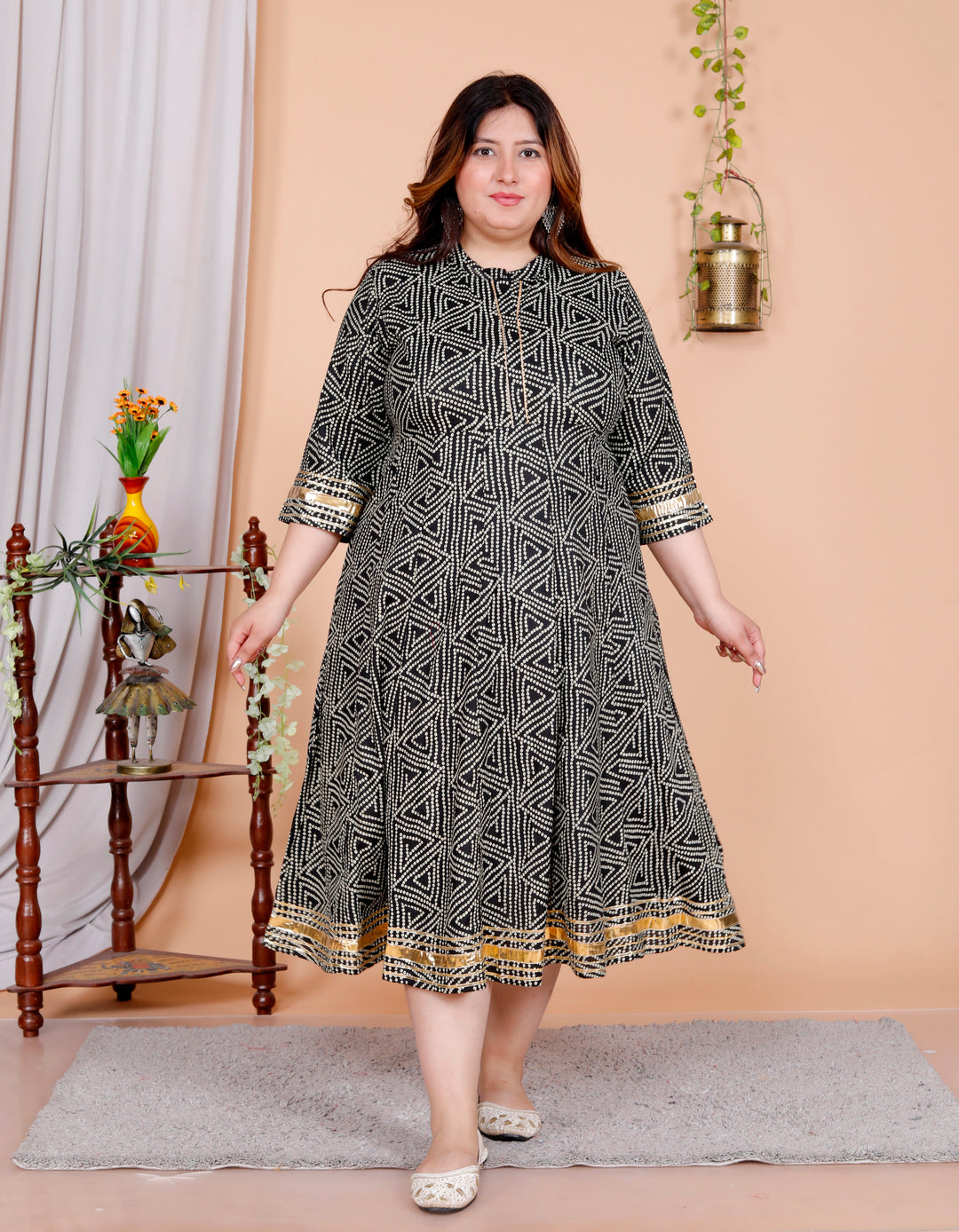 Plus Size Black Cotton Blend Bandhani Print Gown (B31-Black)