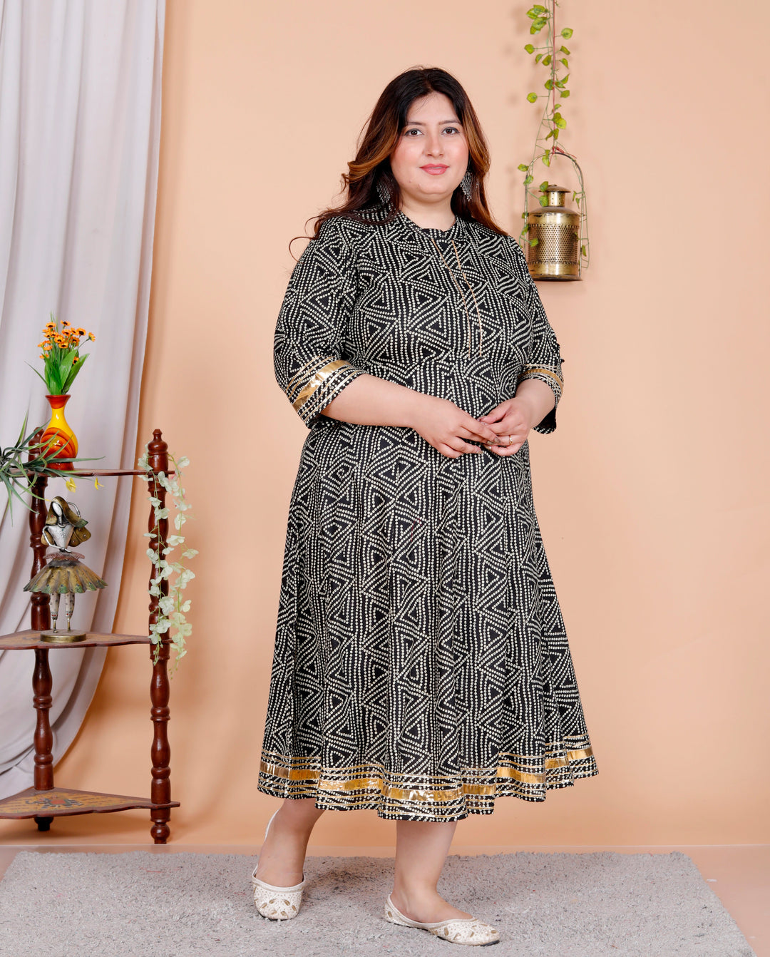 Plus Size Black Cotton Blend Bandhani Print Gown (B31-Black)