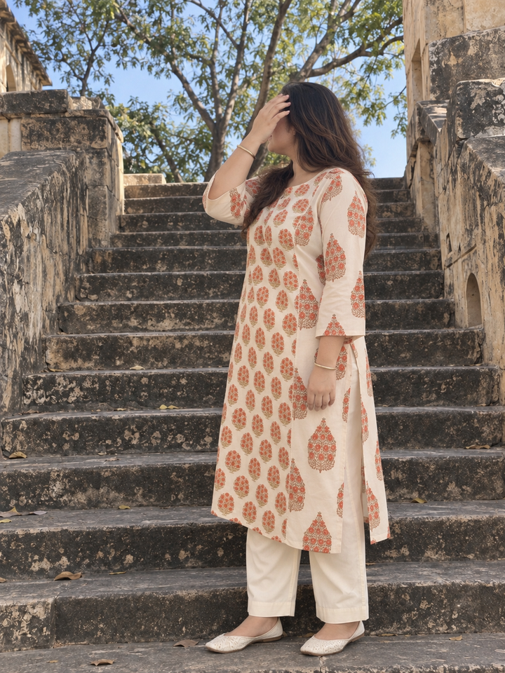 Nazneen Kurti