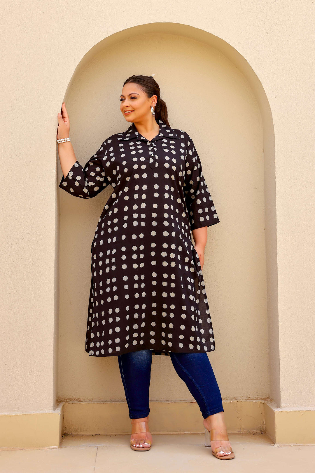 Chic Black Polka Dot Plus Size Kurti – Classic & Comfortable Everyday Wear