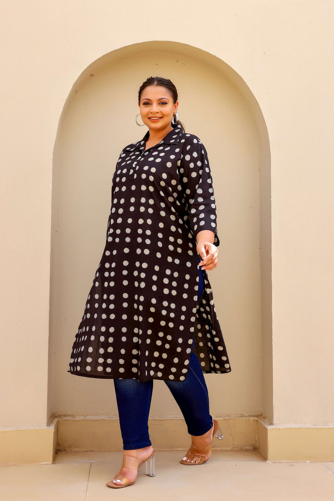 Chic Black Polka Dot Plus Size Kurti – Classic & Comfortable Everyday Wear