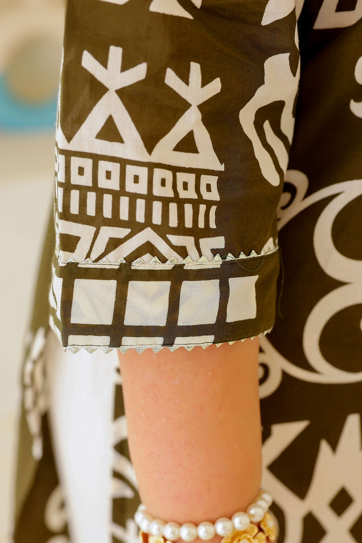 Plus Size Olive Green & White Geometric Printed Kurti for Women