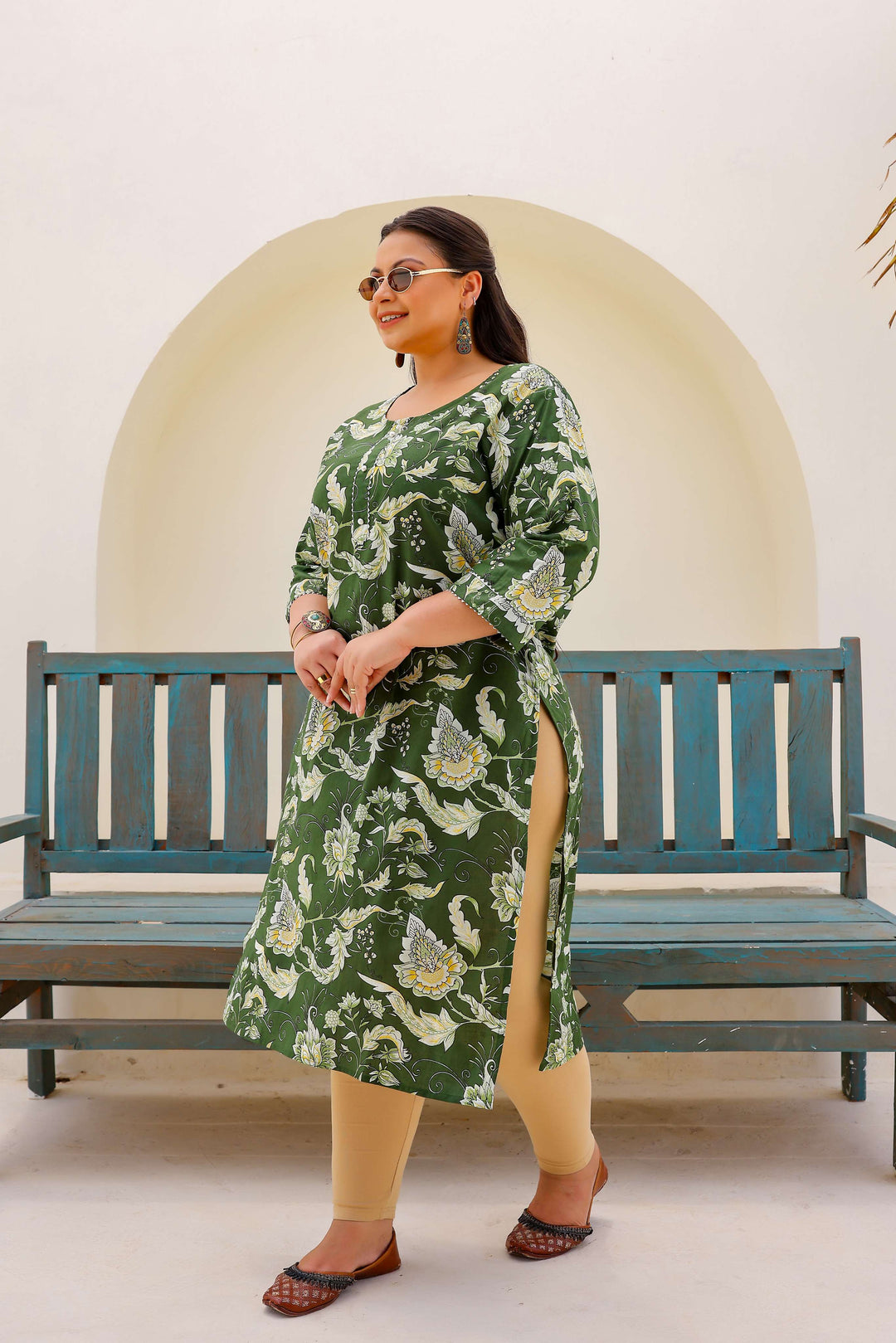 Plus Size Green Cotton Kurti with Floral Print – Comfortable & Stylish
