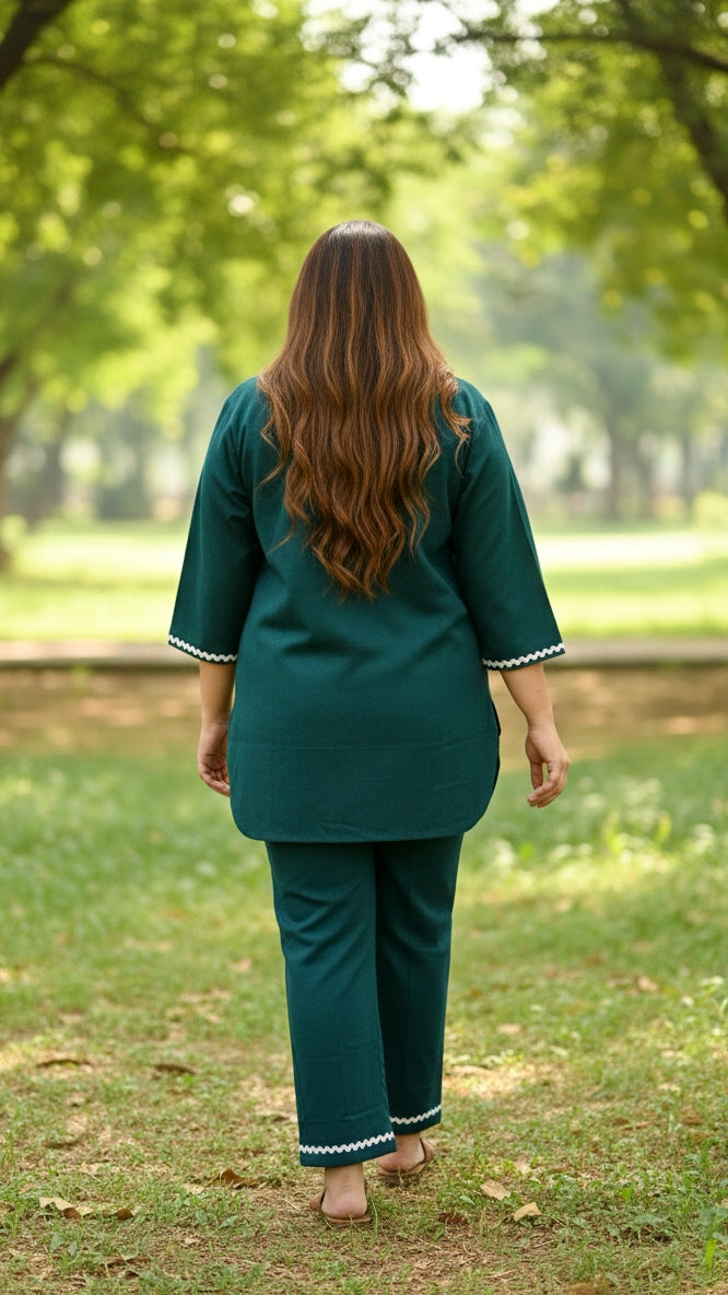 Plus Size Solid Green Cotton Co-ord Set – Comfortable Everyday Wear for Women