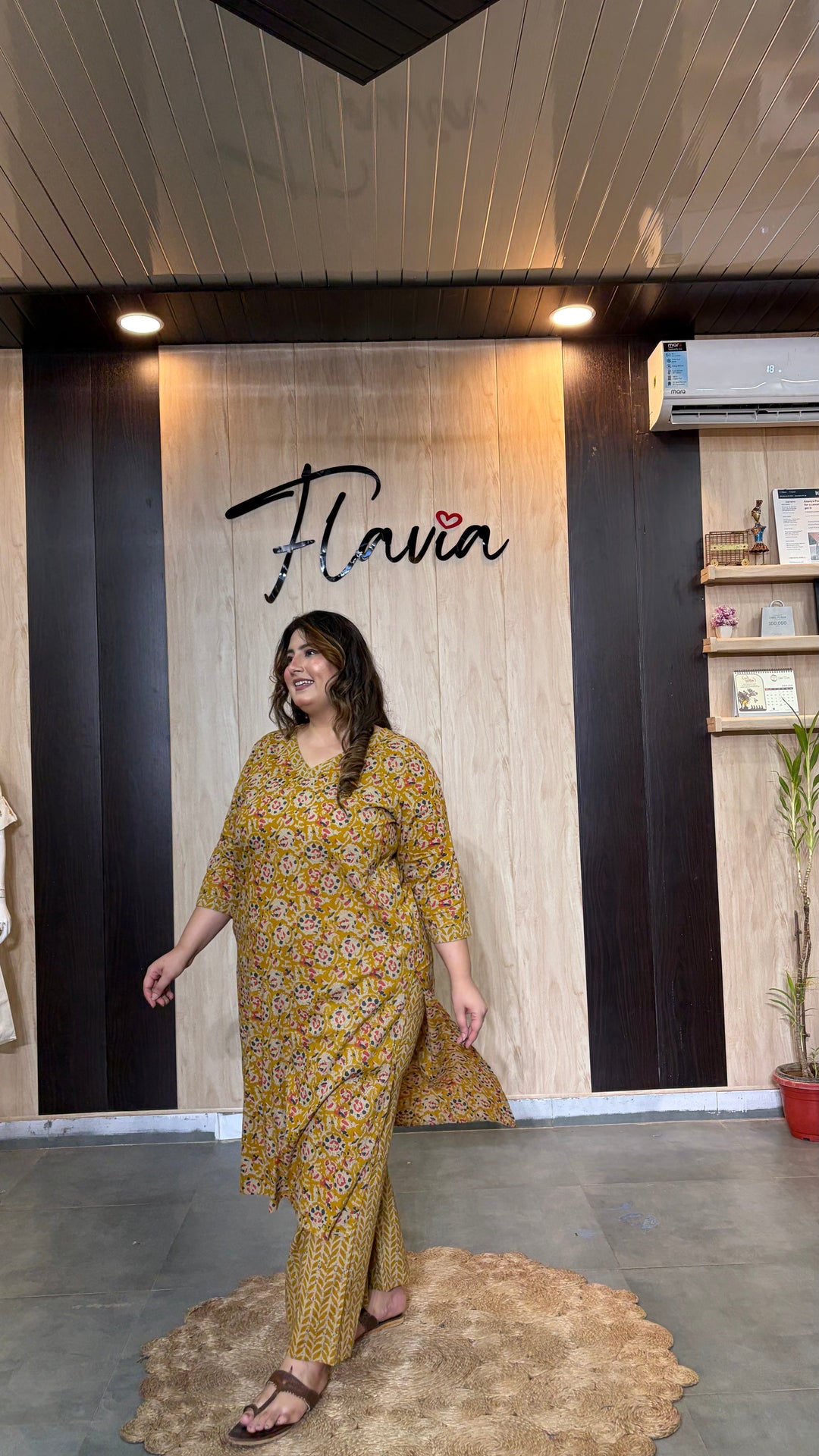 Vayuna Kurta Pant Set