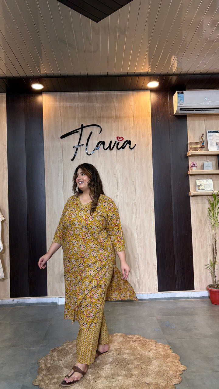 Vayuna Kurta Pant Set
