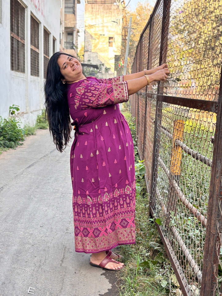 Plus Size Cotton Purple Abstract Printed Gown
