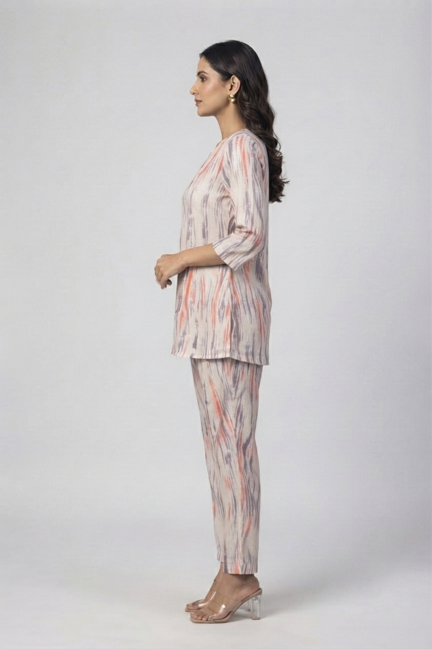 Chic Abstract Stripes Pajama Set - Modern & Stylish Nightwear