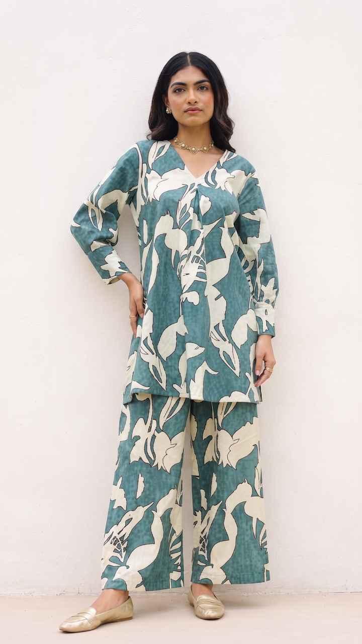 Tropical Leaf Co-ord Set – Teal & Ivory