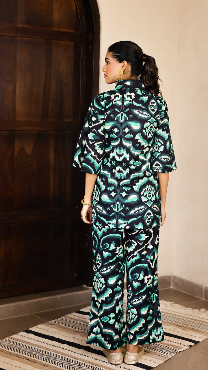 Emerald Ikat Print Co-Ord Set – Satin Finish