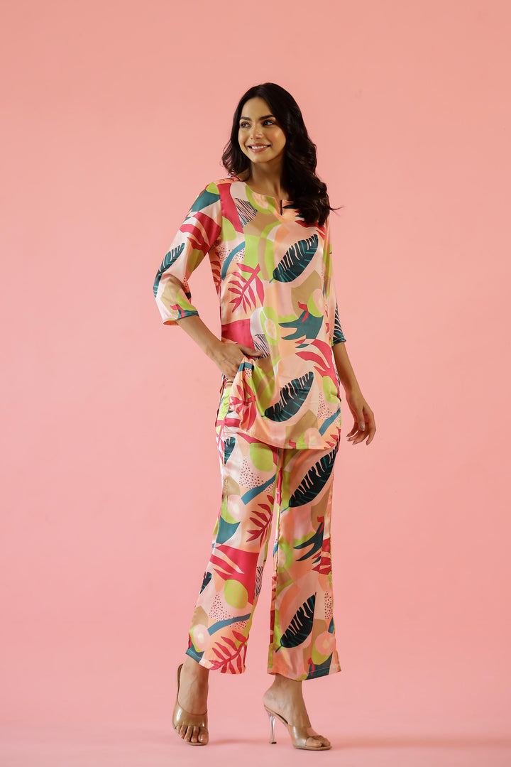 Bold Floral Print Satin Pajama Set - Vibrant & Artistic Nightwear