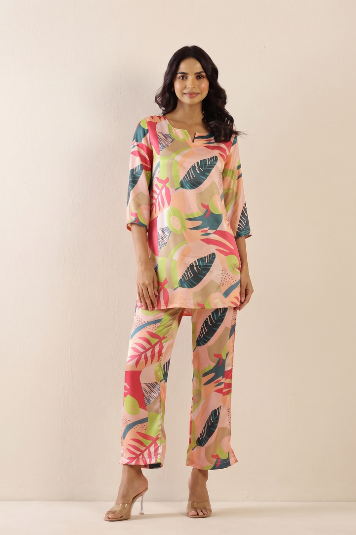 Bold Floral Print Satin Pajama Set - Vibrant & Artistic Nightwear