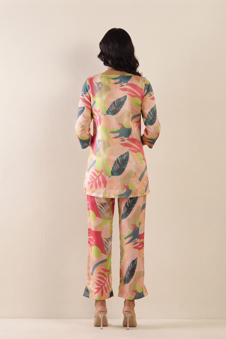 Bold Floral Print Satin Pajama Set - Vibrant & Artistic Nightwear