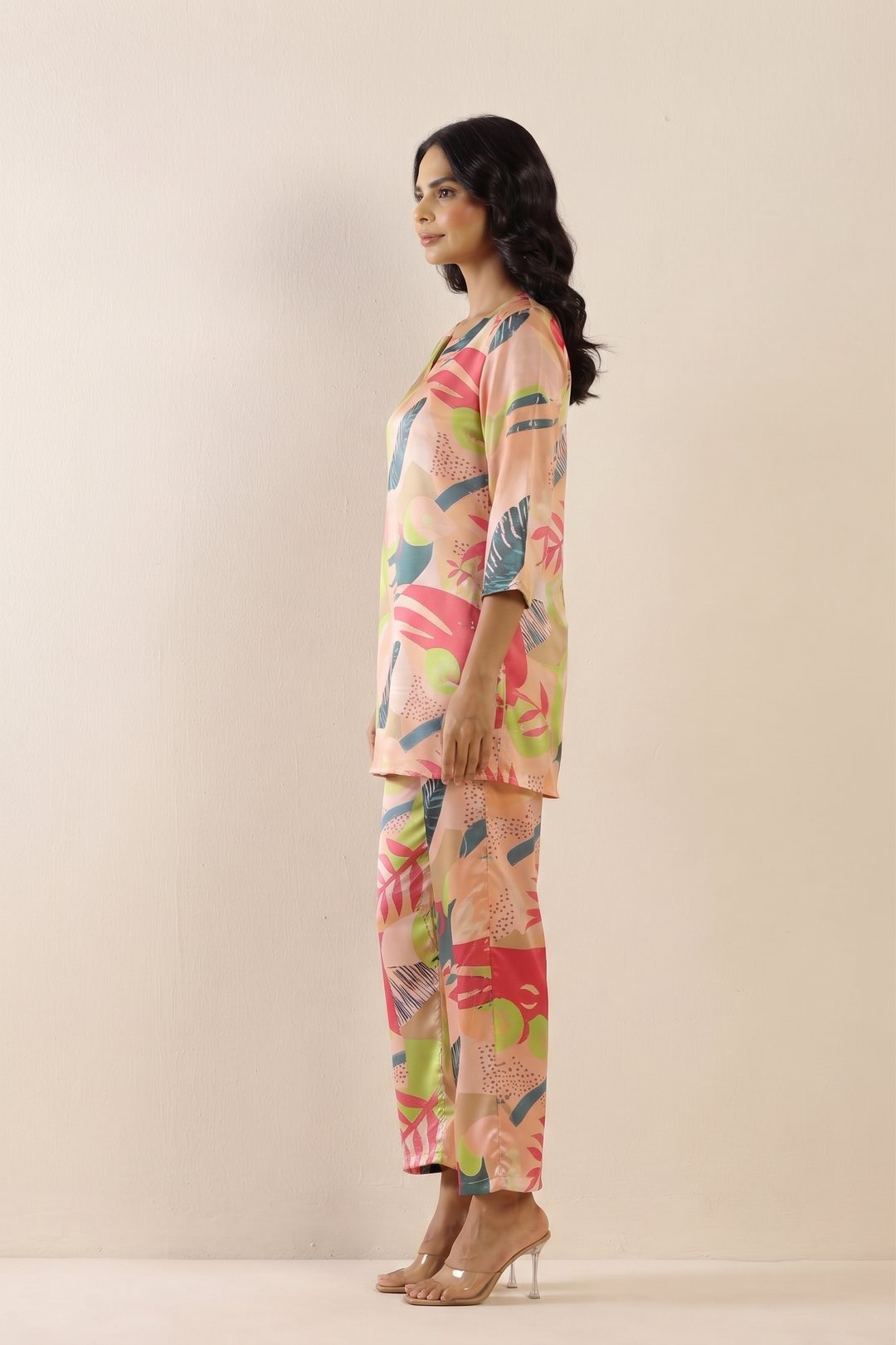 Bold Floral Print Satin Pajama Set - Vibrant & Artistic Nightwear