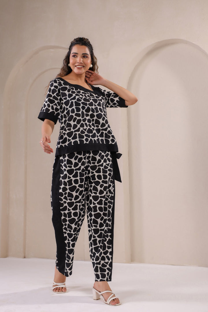 Bold Monochrome Co-ord Set – Statement Style with Unmatched Elegance