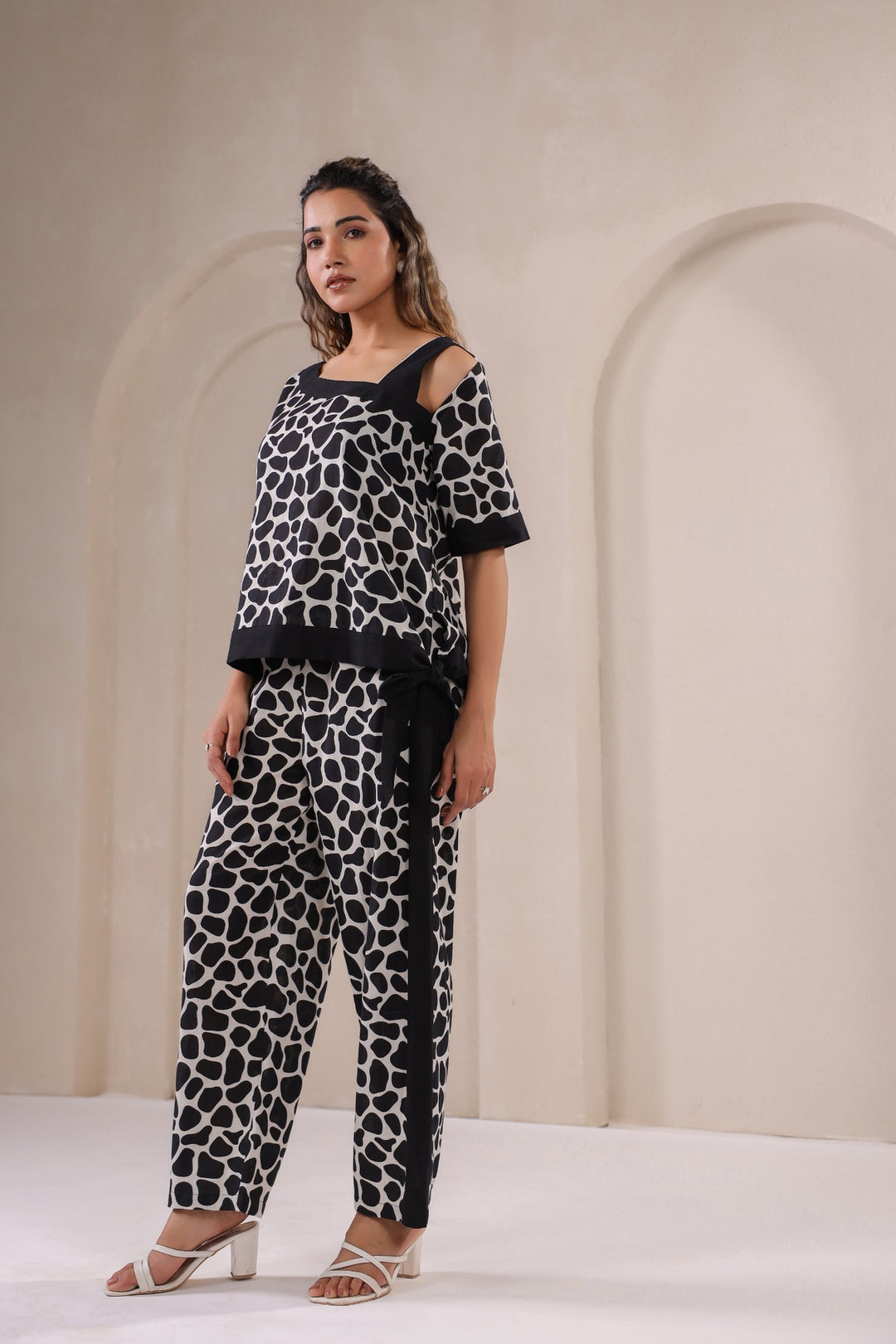 Bold Monochrome Co-ord Set – Statement Style with Unmatched Elegance