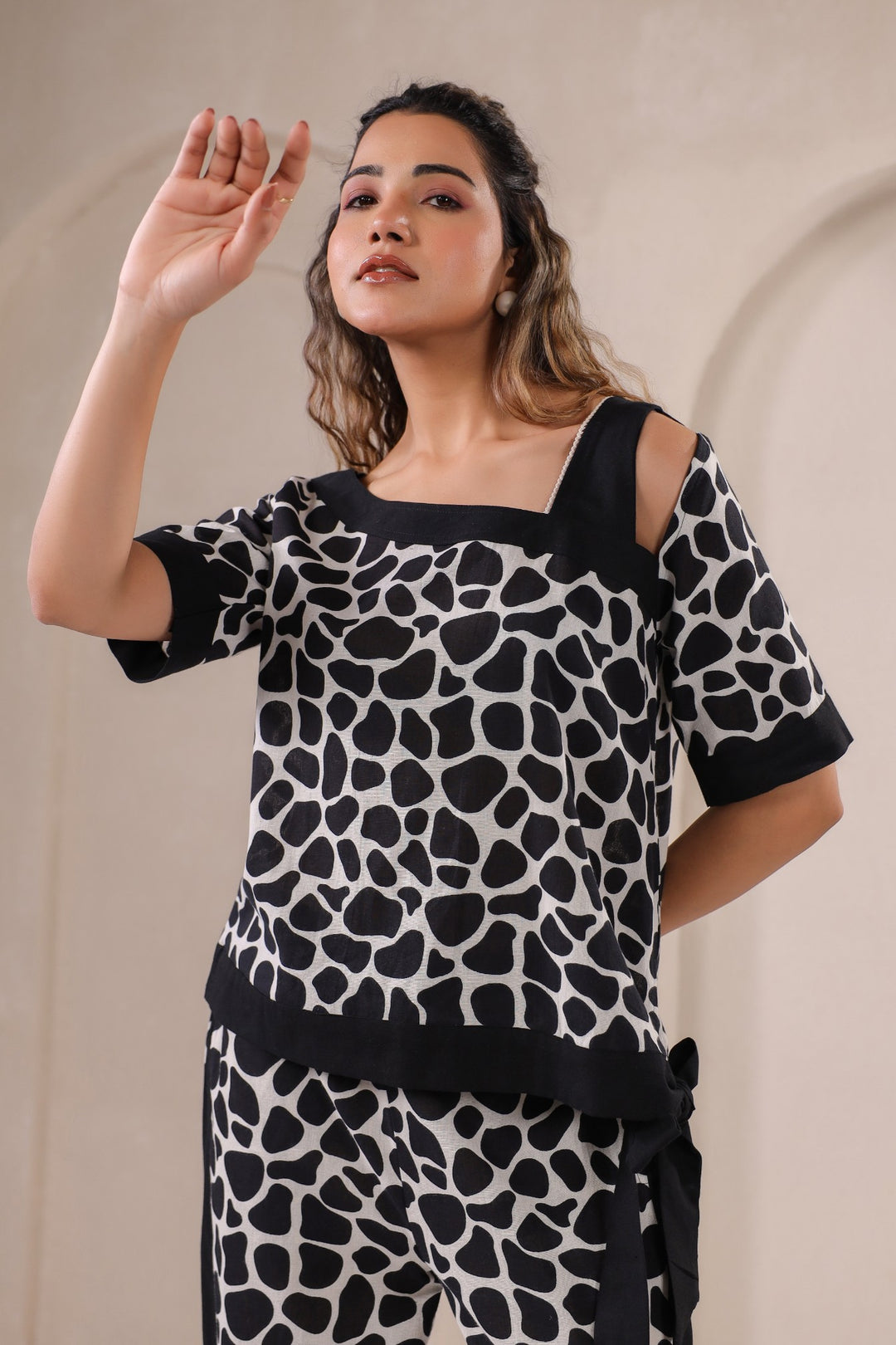 Bold Monochrome Co-ord Set – Statement Style with Unmatched Elegance