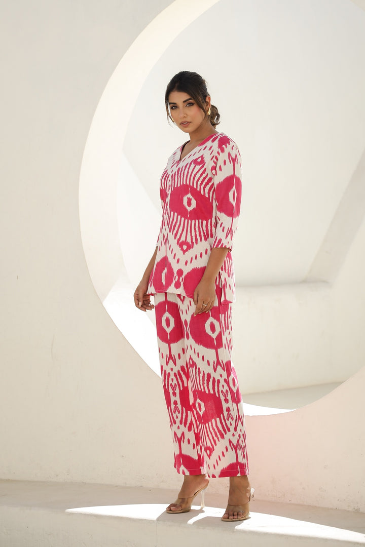 Chic Pink & White Ikat Print Co-Ord Set – Stylish & Comfortable