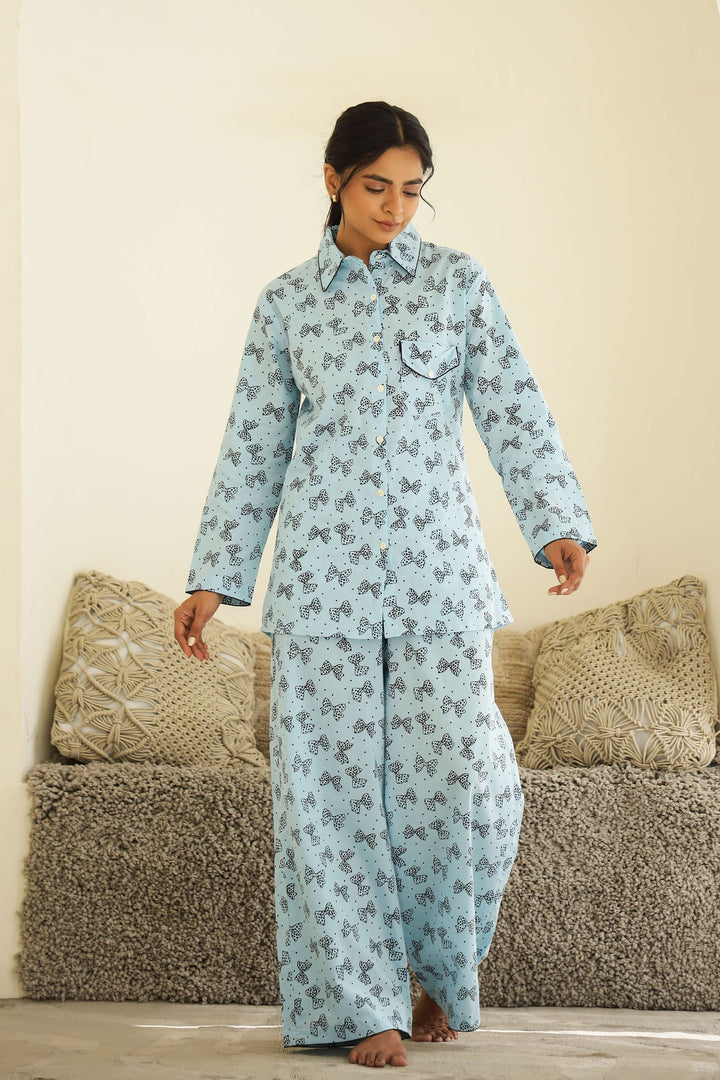 Cozy Butterfly Print Cotton Night Suit