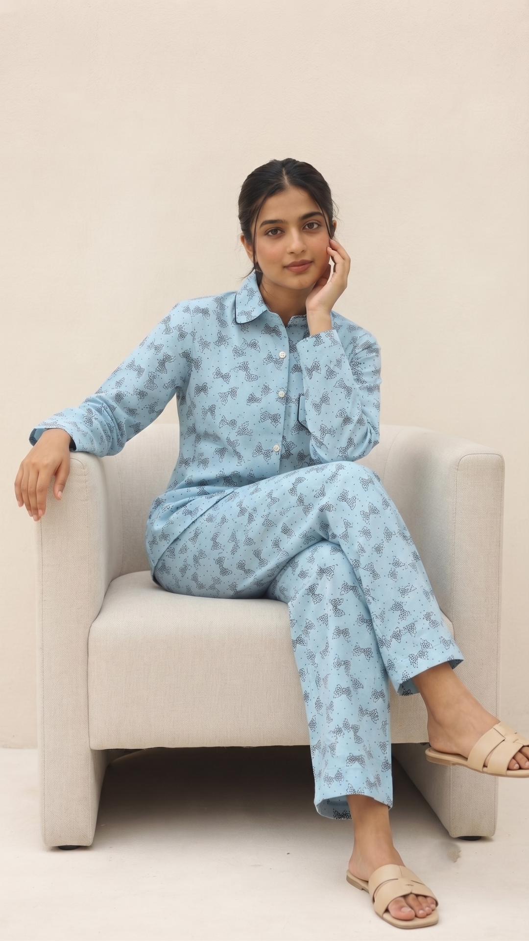 Cozy Butterfly Print Cotton Night Suit