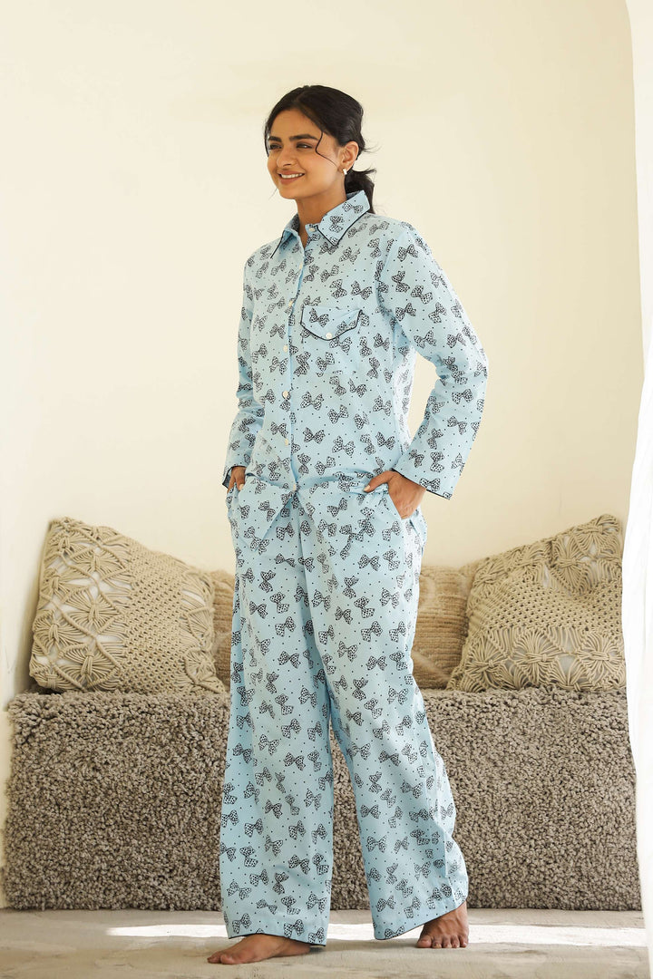 Cozy Butterfly Print Cotton Night Suit