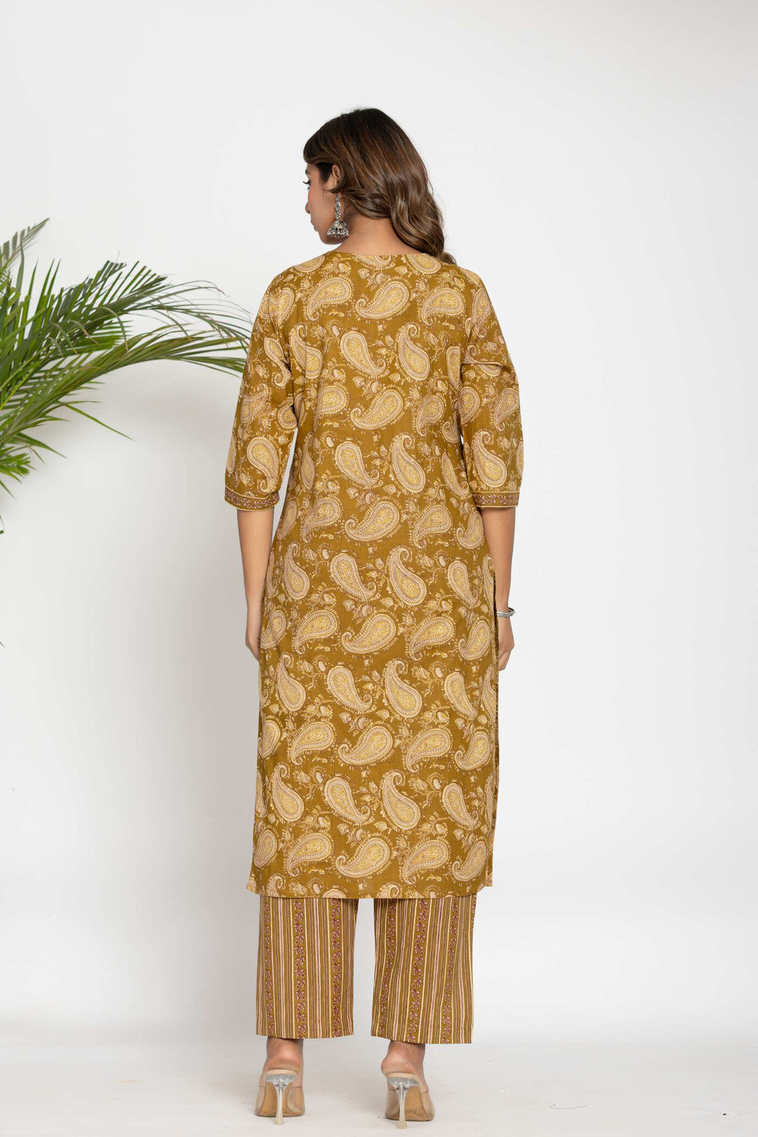 Traditional Paisley Print Kurta Set with Matching Dupatta