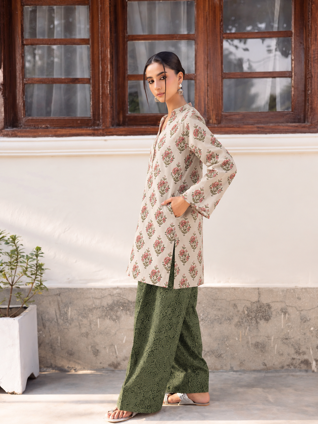 Olive Garden Farsi Salwar side view